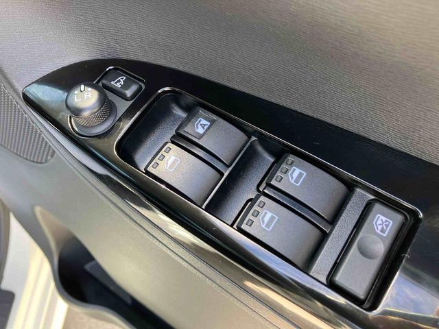 タントカスタムＲＳ　ＳＡ２ＷＤ　ＣＶＴ　６６０ｃｃ　ターボ　ナビ　ＥＴＣ車載器　オートエアコン　両側電動スライドドア　衝突被害軽減ブレーキ　横滑り防止装置　ＡＢＳ　アイドリングストップ　プッシュボタンスタート　ワンオーナー車（福島県）の中古車