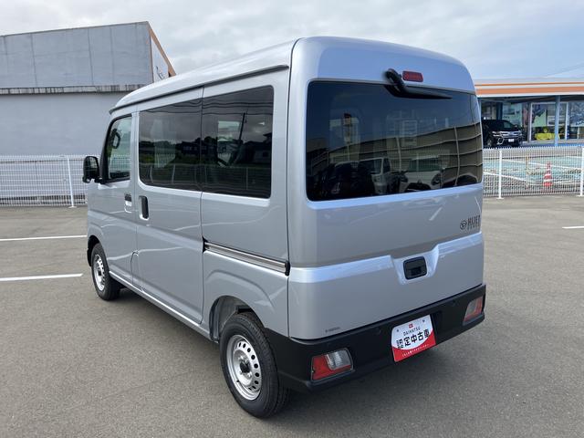 ハイゼットカーゴＤＸ４ＷＤ　ＣＶＴ　６６０ｃｃ　衝突被害軽減ブレーキ　横滑り防止装置　ＡＢＳ　運転席・助手席エアバッグ　アイドリングストップ　両側スライドドア　マニュアルエアコン　リヤヒーター　届出済未使用車（福島県）の中古車