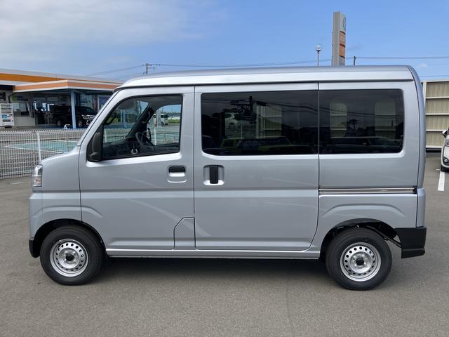 ハイゼットカーゴＤＸ４ＷＤ　ＣＶＴ　６６０ｃｃ　衝突被害軽減ブレーキ　横滑り防止装置　ＡＢＳ　運転席・助手席エアバッグ　アイドリングストップ　両側スライドドア　マニュアルエアコン　リヤヒーター　届出済未使用車（福島県）の中古車