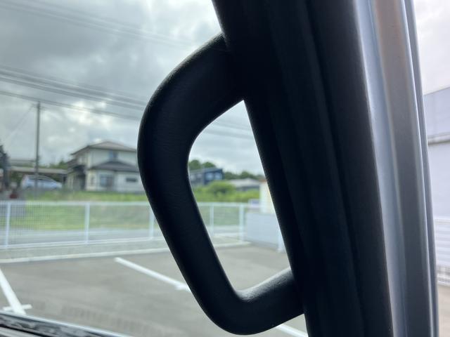 ハイゼットカーゴＤＸ４ＷＤ　ＣＶＴ　６６０ｃｃ　衝突被害軽減ブレーキ　横滑り防止装置　ＡＢＳ　運転席・助手席エアバッグ　アイドリングストップ　両側スライドドア　マニュアルエアコン　リヤヒーター　届出済未使用車（福島県）の中古車