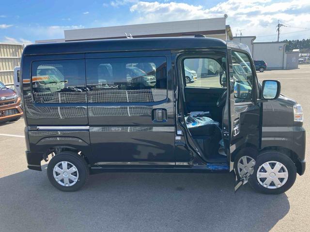 ハイゼットカーゴクルーズターボ　届出済未使用車４ＷＤ　ＣＶＴ　６６０ｃｃ　ディスプレイオーディオ　バックモニター　衝突被害軽減ブレーキ　横滑り防止装置　ＡＢＳ　アイドリングストップ　プッシュボタンスタート　マニュアルエアコン　リヤヒーター（福島県）の中古車