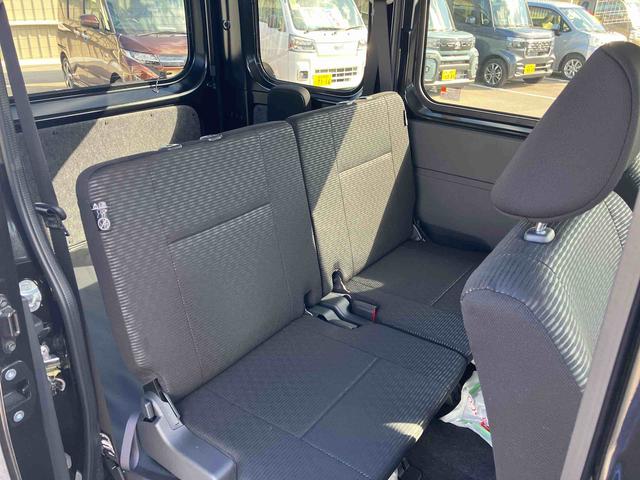 ハイゼットカーゴクルーズターボ　届出済未使用車４ＷＤ　ＣＶＴ　６６０ｃｃ　ディスプレイオーディオ　バックモニター　衝突被害軽減ブレーキ　横滑り防止装置　ＡＢＳ　アイドリングストップ　プッシュボタンスタート　マニュアルエアコン　リヤヒーター（福島県）の中古車