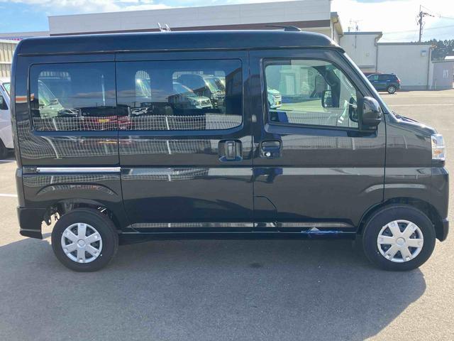 ハイゼットカーゴクルーズターボ　届出済未使用車４ＷＤ　ＣＶＴ　６６０ｃｃ　ディスプレイオーディオ　バックモニター　衝突被害軽減ブレーキ　横滑り防止装置　ＡＢＳ　アイドリングストップ　プッシュボタンスタート　マニュアルエアコン　リヤヒーター（福島県）の中古車