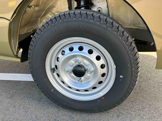 ハイゼットトラックジャンボエクストラ４ＷＤ　ＣＶＴ　６６０ｃｃ　衝突被害軽減ブレーキ　横滑り防止装置　ＡＢＳ　アイドリングストップ　プッシュボタンスタート　マニュアルエアコン　荷台作業灯　パワーステアリング　パワーウィンドウ（福島県）の中古車