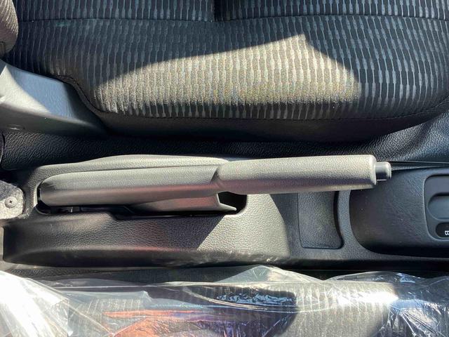 ハイゼットトラックジャンボエクストラ４ＷＤ　ＣＶＴ　６６０ｃｃ　衝突被害軽減ブレーキ　横滑り防止装置　ＡＢＳ　アイドリングストップ　プッシュボタンスタート　マニュアルエアコン　荷台作業灯　パワーステアリング　パワーウィンドウ（福島県）の中古車