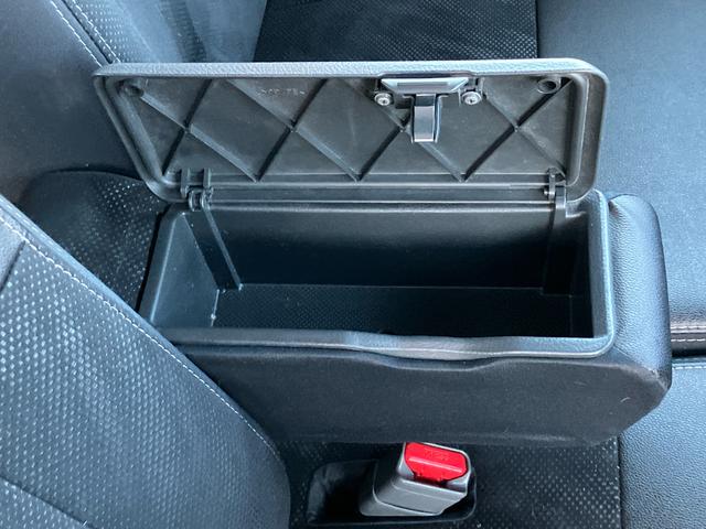 タントカスタムX トップエディションSAII2WD CVT 660cc ナビ 後席モニター ステアリングスイッチ 衝突被害軽減ブレーキ 横滑り防止装置 ABS アイドリングストップ プッシュボタンスタート 両側スライドドア ベンチシート(福島県)の中古車