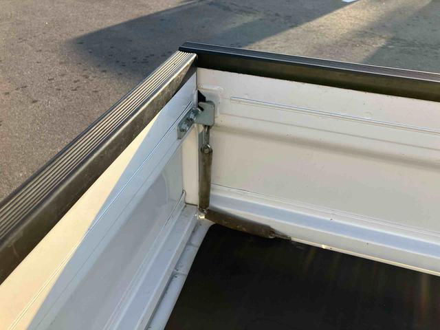 ハイゼットトラックスタンダード　エアコン・パワステレス　車検整備付４ＷＤ　６６０ｃｃ　５速マニュアル　荷台ゴムマット　車検整備付　ワンオーナー車（福島県）の中古車