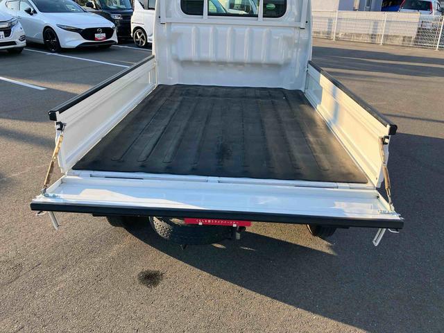 ハイゼットトラックスタンダード　エアコン・パワステレス　車検整備付４ＷＤ　６６０ｃｃ　５速マニュアル　荷台ゴムマット　車検整備付　ワンオーナー車（福島県）の中古車