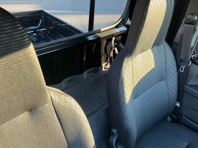 ハイゼットトラックジャンボエクストラ４ＷＤ　ＣＶＴ　６６０ｃｃ　衝突被害軽減ブレーキ　横滑り防止装置　ＡＢＳ　アイドリングストップ　スマートキー　プッシュボタンスタート　エアコン　パワーステアリング　パワーウィンドウ　荷台作業灯（福島県）の中古車