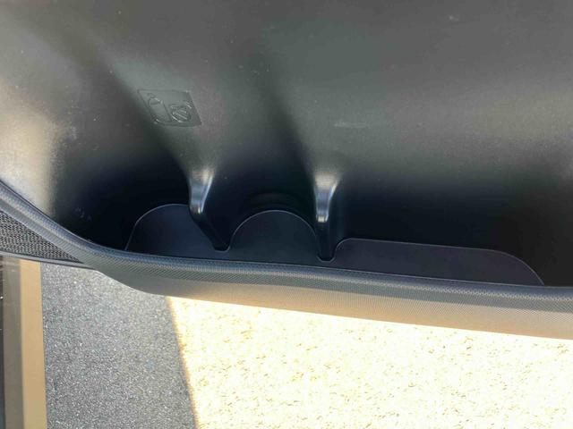 ロッキーＧ　車検整備付２ＷＤ　ＣＶＴ　１０００ｃｃ　ナビ　ドラレコ　ＥＴＣ車載器　クルーズコントロール　衝突被害軽減ブレーキ　横滑り防止装置　ＡＢＳ　アイドリングストップ　プッシュボタンスタート　車検整備付（福島県）の中古車