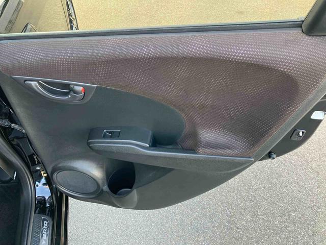 フィットハイブリッドシーズ ファインスタイル(福島県)の中古車