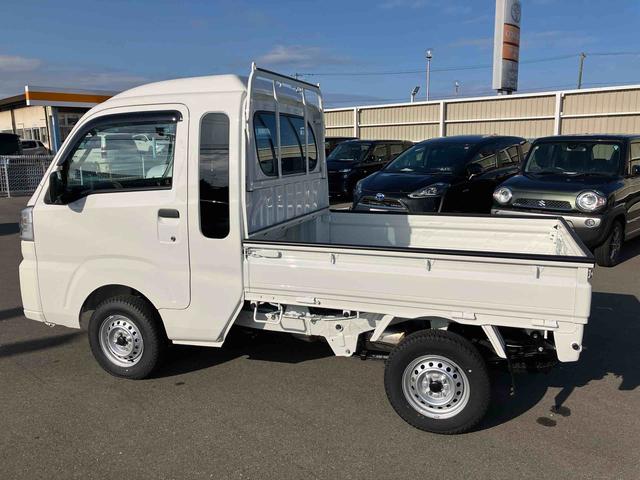 ハイゼットトラックジャンボスタンダード４ＷＤ　ＣＶＴ　６６０ｃｃ　衝突被害軽減ブレーキ　横滑り防止装置　ＡＢＳ　運転席・助手席エアバッグ　マニュアルエアコン　パワーステアリング　アイドリングストップ　大型乗降用アシストグリップ（福島県）の中古車