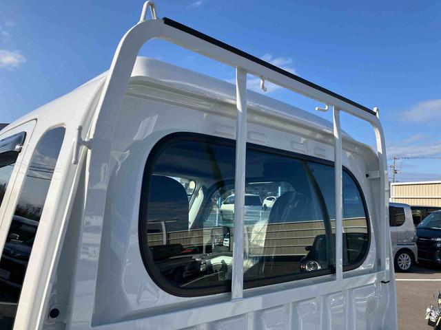 ハイゼットトラックジャンボスタンダード４ＷＤ　ＣＶＴ　６６０ｃｃ　衝突被害軽減ブレーキ　横滑り防止装置　ＡＢＳ　運転席・助手席エアバッグ　マニュアルエアコン　パワーステアリング　アイドリングストップ　大型乗降用アシストグリップ（福島県）の中古車