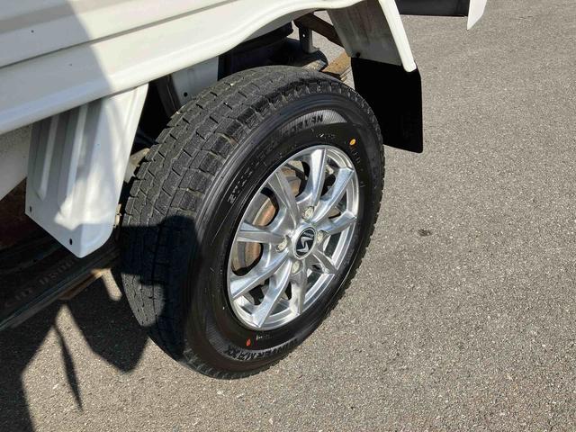 サンバートラックグランドキャブ　４ＷＤ　５速マニュアルパートタイム４ＷＤ　デフロック　５速マニュアル　６６０ｃｃ　運転席・助手席エアバッグ　ＥＴＣ車載器　荷台作業灯　キーレスエントリー　荷台ゴムマット（福島県）の中古車