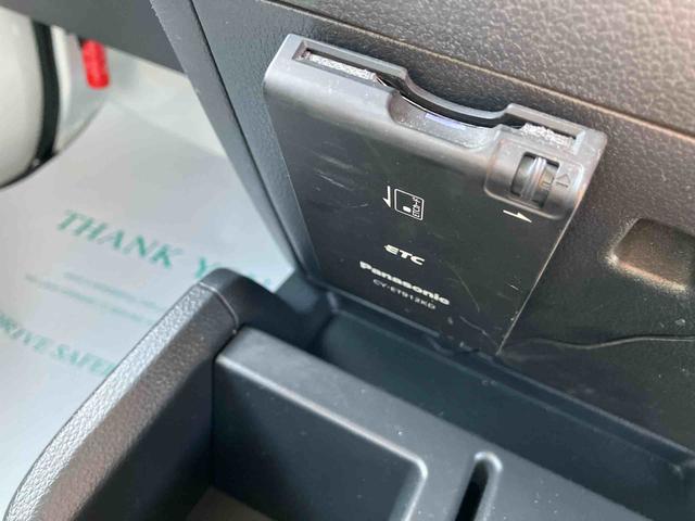 サンバートラックグランドキャブ　４ＷＤ　５速マニュアルパートタイム４ＷＤ　デフロック　５速マニュアル　６６０ｃｃ　運転席・助手席エアバッグ　ＥＴＣ車載器　荷台作業灯　キーレスエントリー　荷台ゴムマット（福島県）の中古車