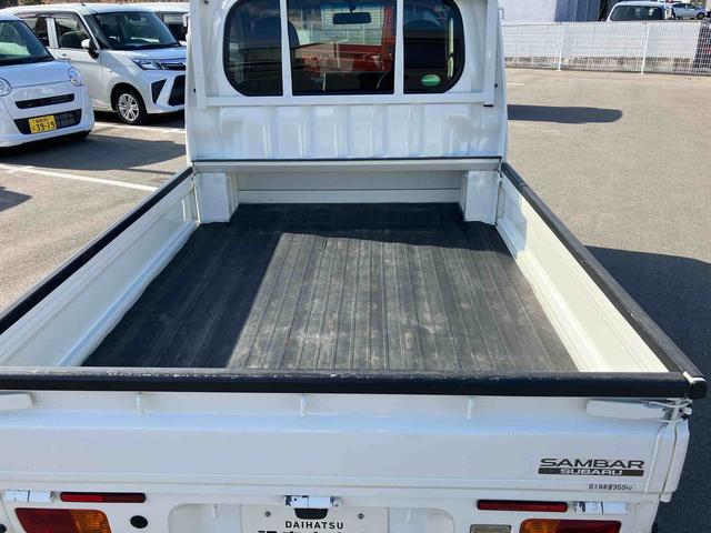 サンバートラックグランドキャブ　４ＷＤ　５速マニュアルパートタイム４ＷＤ　デフロック　５速マニュアル　６６０ｃｃ　運転席・助手席エアバッグ　ＥＴＣ車載器　荷台作業灯　キーレスエントリー　荷台ゴムマット（福島県）の中古車