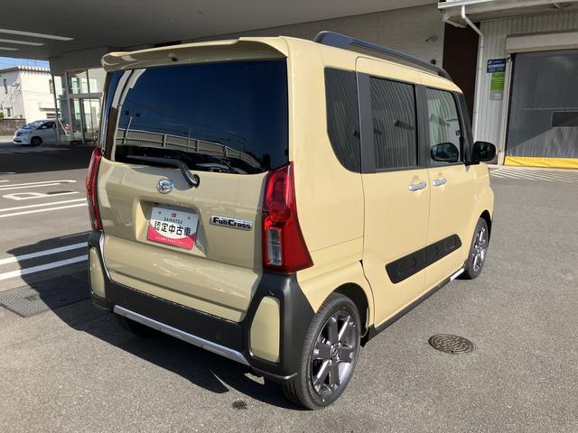 タントファンクロスターボ２ＷＤ　ＣＶＴ　６６０ｃｃ　両側電動スライドドア　衝突被害軽減ブレーキ　横滑り防止装置　ＡＢＳ　アイドリングストップ　プッシュボタンスタート　オートエアコン　ベンチシート　届出済未使用車（福島県）の中古車