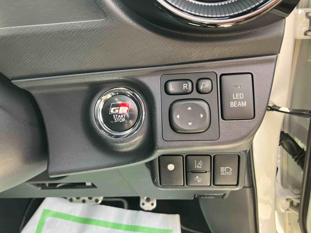 アクアＧ　ＧＲスポーツ２ＷＤ　ＣＶＴ　１５００ｃｃ　ハイブリッド　ナビ　ＥＴＣ車載器　ＡＢＳ　運転席・助手席エアバッグ　オートエアコン　革巻きステアリングホイール　純正アルミホイール（福島県）の中古車