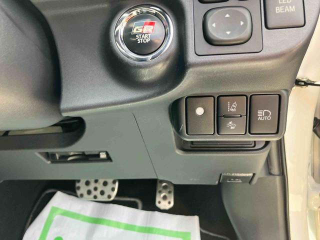 アクアＧ　ＧＲスポーツ２ＷＤ　ＣＶＴ　１５００ｃｃ　ハイブリッド　ナビ　ＥＴＣ車載器　ＡＢＳ　運転席・助手席エアバッグ　オートエアコン　革巻きステアリングホイール　純正アルミホイール（福島県）の中古車