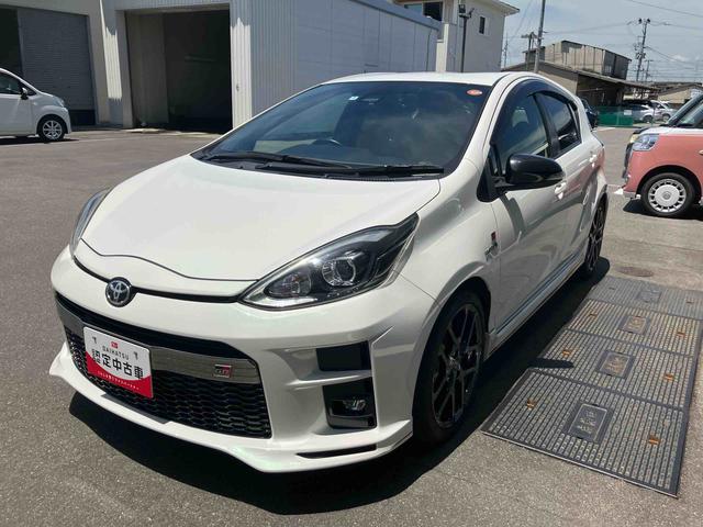 アクアＧ　ＧＲスポーツ２ＷＤ　ＣＶＴ　１５００ｃｃ　ハイブリッド　ナビ　ＥＴＣ車載器　ＡＢＳ　運転席・助手席エアバッグ　オートエアコン　革巻きステアリングホイール　純正アルミホイール（福島県）の中古車