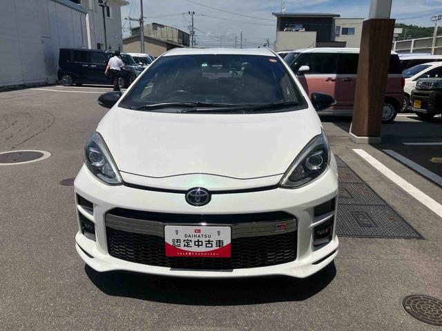 アクアＧ　ＧＲスポーツ２ＷＤ　ＣＶＴ　１５００ｃｃ　ハイブリッド　ナビ　ＥＴＣ車載器　ＡＢＳ　運転席・助手席エアバッグ　オートエアコン　革巻きステアリングホイール　純正アルミホイール（福島県）の中古車