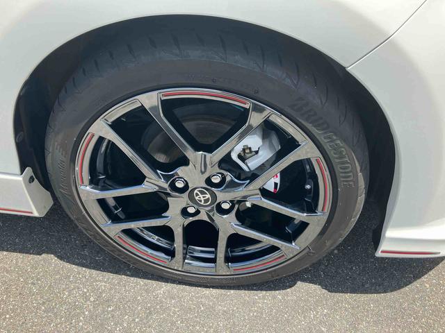 アクアＧ　ＧＲスポーツ２ＷＤ　ＣＶＴ　１５００ｃｃ　ハイブリッド　ナビ　ＥＴＣ車載器　ＡＢＳ　運転席・助手席エアバッグ　オートエアコン　革巻きステアリングホイール　純正アルミホイール（福島県）の中古車