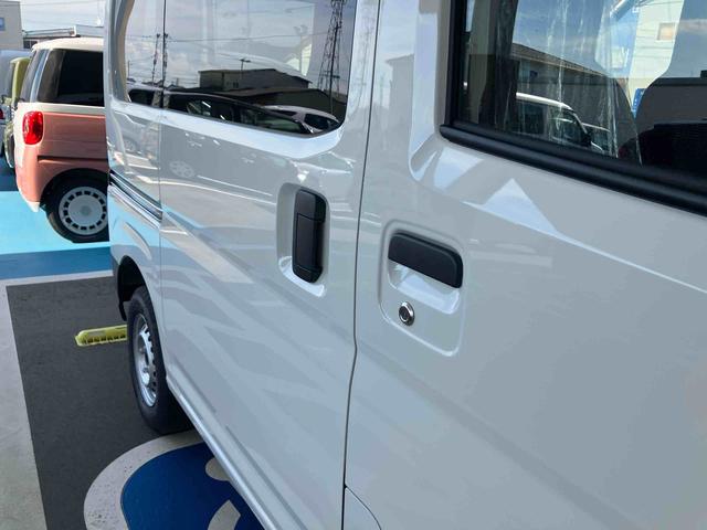 ハイゼットカーゴＤＸ４ＷＤ　５速マニュアル　６６０ｃｃ　両側スライドドア　衝突被害軽減ブレーキ　横滑り防止装置　ＡＢＳ　運転席・助手席エアバッグ　リヤヒーター　前席パワーウィンドウ　アイドリングストップ（福島県）の中古車
