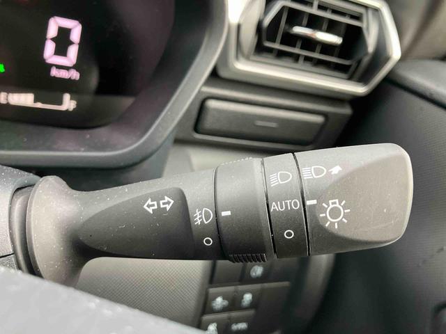 ロッキープレミアムＧ　ＨＥＶハイブリッド　２ＷＤ　スマートアシスト　　シートヒーター　電動パーキングブレーキ　オートホールド機能　プッシュボタンスタート　衝突警報機能　コーナーセンサー　パノラマモニター　全車速追従機能付ＡＣＣ（福島県）の中古車