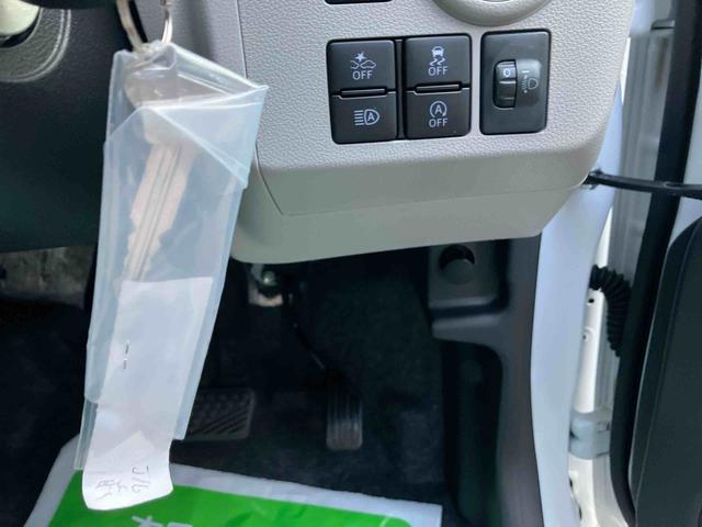 ミライースＸ　ＳＡIII　届出済未使用車２ＷＤ　ＣＶＴ　６６０ｃｃ　衝突被害軽減ブレーキ　横滑り防止装置　ＡＢＳ　運転席・助手席エアバッグ　アイドリングストップ　キーレスエントリー　ＬＥＤヘッドランプ　オーディオレス（福島県）の中古車