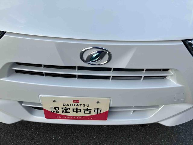ミライースＸ　ＳＡIII　届出済未使用車２ＷＤ　ＣＶＴ　６６０ｃｃ　衝突被害軽減ブレーキ　横滑り防止装置　ＡＢＳ　運転席・助手席エアバッグ　アイドリングストップ　キーレスエントリー　ＬＥＤヘッドランプ　オーディオレス（福島県）の中古車