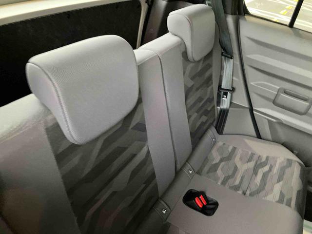 タフトＧターボ　ダーククロムベンチャー２ＷＤ　ＣＶＴ　６６０ｃｃ　スカイフィールトップ　衝突被害軽減ブレーキ　横滑り防止装置　ＡＢＳ　アイドリングストップ　プッシュボタンスタート　ディスプレイオーディオ　シートヒーター　届出済未使用車（福島県）の中古車