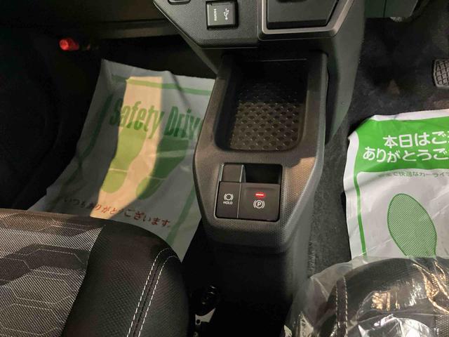 タフトＧターボ　ダーククロムベンチャー２ＷＤ　ＣＶＴ　６６０ｃｃ　スカイフィールトップ　衝突被害軽減ブレーキ　横滑り防止装置　ＡＢＳ　アイドリングストップ　プッシュボタンスタート　ディスプレイオーディオ　シートヒーター　届出済未使用車（福島県）の中古車