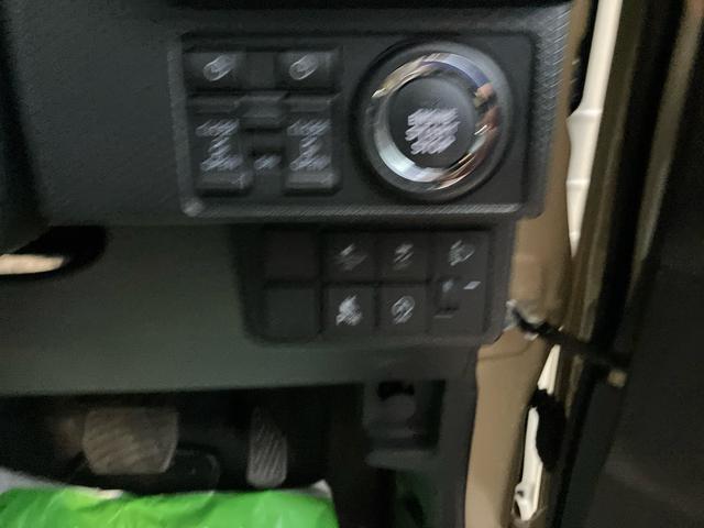 タントファンクロス　両側電動スライドドア　ナビ付車２ＷＤ　ＣＶＴ　６６０ｃｃ　衝突被害軽減ブレーキ　横滑り防止装置　ＡＢＳ　サイドエアバッグ　アイドリングストップ　プッシュボタンスタート　両側電動スライドドア　シートバックテーブル（福島県）の中古車