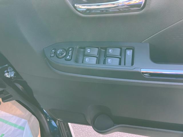 タントカスタムX 届出済未使用車4WD CVT 660cc ディスプレイオーディオ 両側電動スライドドア 衝突被害軽減ブレーキ 横滑り防止装置 ABS アイドリングストップ プッシュボタンスタート 届出済未使用車(福島県)の中古車