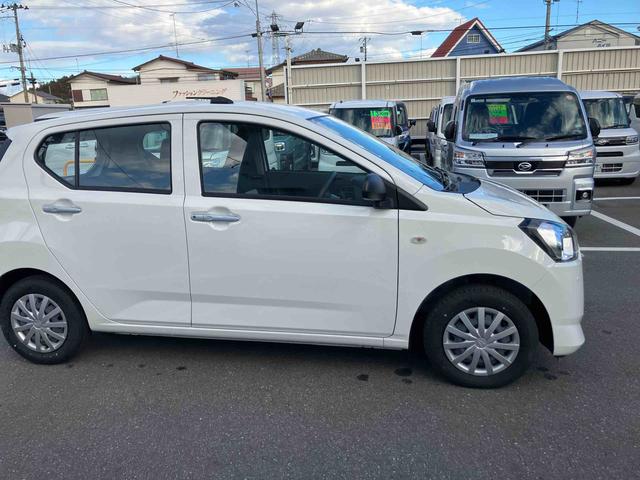 ミライースＬ　ＳＡIII　届出済未使用車２ＷＤ　ＣＶＴ　６６０ｃｃ　衝突被害軽減ブレーキ　横滑り防止装置　ＡＢＳ　アイドリングストップ　マニュアルエアコン　ナビ用バックカメラ　届出済未使用車（福島県）の中古車