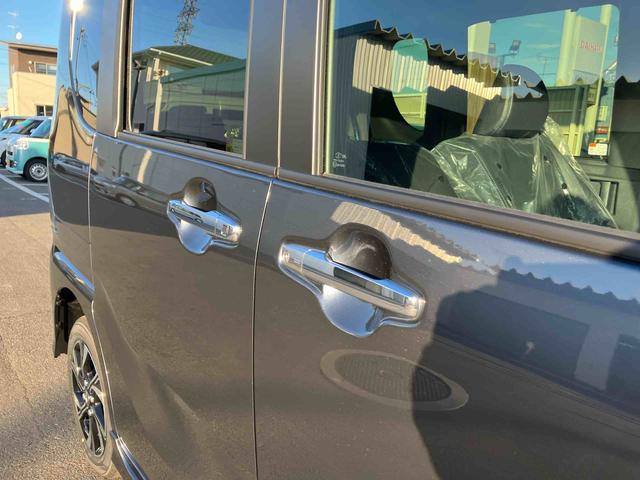 タントカスタムX 4WD 届出済未使用車4WD CVT 660cc 両側電動スライドドア 衝突被害軽減ブレーキ 横滑り防止装置 ABS アイドリングストップ プッシュボタンスタート ディスプレイオーディオ 届出済未使用車(福島県)の中古車