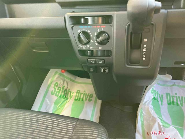 ハイゼットカーゴクルーズターボ 4WD 届出済未使用車4WD CVT 660cc ターボ ディスプレイオーディオ 衝突被害軽減ブレーキ 横滑り防止装置 ABS アイドリングストップ プッシュボタンスタート 両側スライドドア 前席パワーウィンドウ(福島県)の中古車