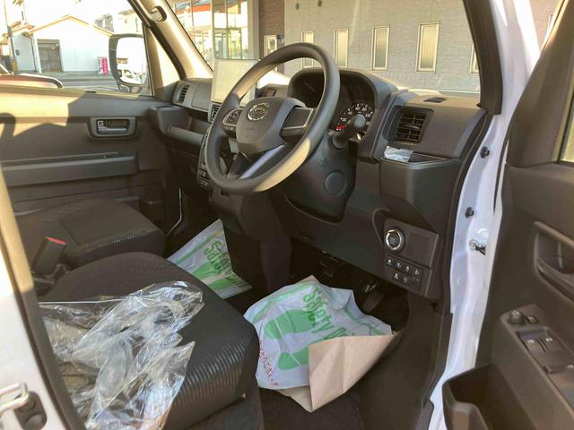 ハイゼットカーゴクルーズターボ 4WD 届出済未使用車4WD CVT 660cc ターボ ディスプレイオーディオ 衝突被害軽減ブレーキ 横滑り防止装置 ABS アイドリングストップ プッシュボタンスタート 両側スライドドア 前席パワーウィンドウ(福島県)の中古車