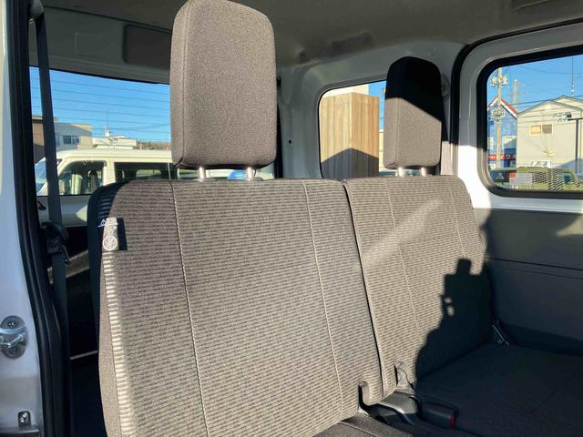 ハイゼットカーゴクルーズターボ 4WD 届出済未使用車4WD CVT 660cc ターボ ディスプレイオーディオ 衝突被害軽減ブレーキ 横滑り防止装置 ABS アイドリングストップ プッシュボタンスタート 両側スライドドア 前席パワーウィンドウ(福島県)の中古車