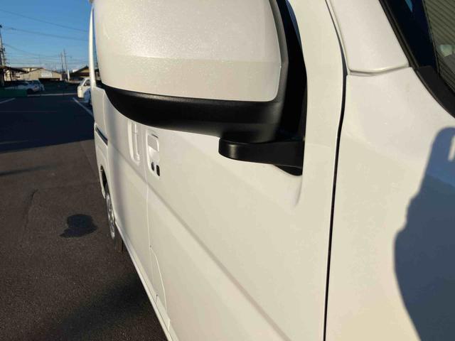 ハイゼットカーゴクルーズターボ 4WD 届出済未使用車4WD CVT 660cc ターボ ディスプレイオーディオ 衝突被害軽減ブレーキ 横滑り防止装置 ABS アイドリングストップ プッシュボタンスタート 両側スライドドア 前席パワーウィンドウ(福島県)の中古車