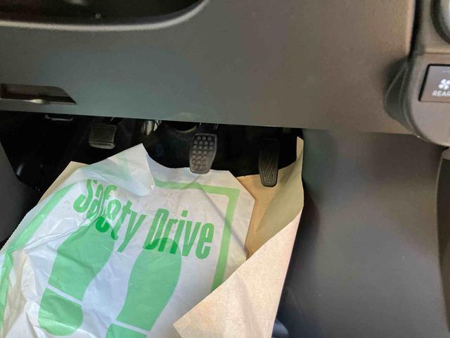 ハイゼットカーゴクルーズターボ 4WD 届出済未使用車4WD CVT 660cc ターボ ディスプレイオーディオ 衝突被害軽減ブレーキ 横滑り防止装置 ABS アイドリングストップ プッシュボタンスタート 両側スライドドア 前席パワーウィンドウ(福島県)の中古車