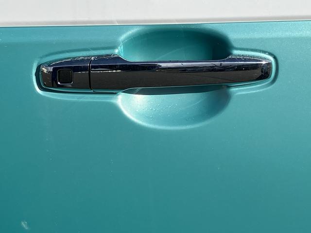 ムーヴキャンバスストライプスＧ　届出済未使用車２ＷＤ　ＣＶＴ　６６０ｃｃ　衝突被害軽減ブレーキ　横滑り防止装置　ＡＢＳ　サイドエアバッグ　アイドリングストップ　プッシュボタンスタート　スマートキー　両側電動スライドドア　届出済未使用車（福島県）の中古車