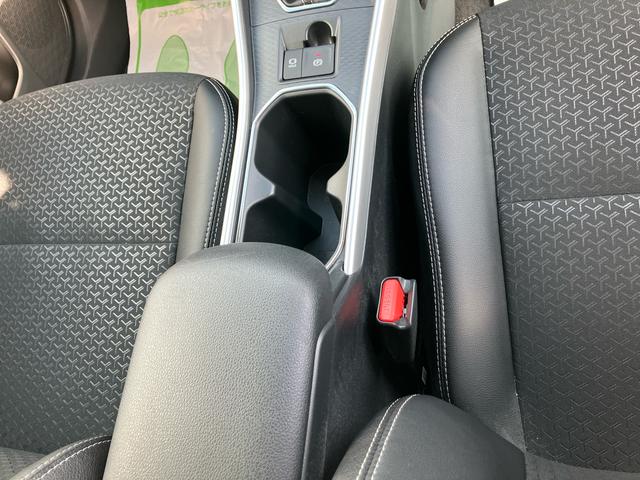 ロッキープレミアムG HEV2WD CVT 1200cc ハイブリッド ディスプレイオーディオ クルーズコントロール 衝突被害軽減ブレーキ 横滑り防止装置 ABS アイドリングストップ プッシュボタンスタート シートヒーター(福島県)の中古車