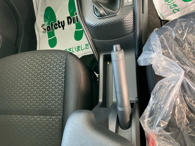 ロッキーＬ２ＷＤ　ＣＶＴ　１２００ｃｃ　社外ナビ　ＥＴＣ車載器　衝突被害軽減ブレーキ　横滑り防止装置　ＡＢＳ　アイドリングストップ　プッシュボタンスタート　スマートキー　フルホイールキャップ（福島県）の中古車