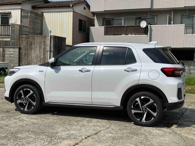 ロッキープレミアムＧ　ＨＥＶハイブリッド　スマートアシスト　パノラマモニター　全車速追従機能（ＡＣＣ）　シートヒーター　オートホールド機能　電動パーキングブレーキ　ナビ付き　ドライブレコーダー　プッシュボタンスタート（福島県）の中古車