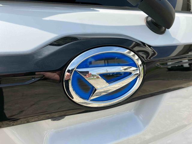 ロッキープレミアムＧ　ＨＥＶハイブリッド　スマートアシスト　パノラマモニター　全車速追従機能（ＡＣＣ）　シートヒーター　オートホールド機能　電動パーキングブレーキ　ナビ付き　ドライブレコーダー　プッシュボタンスタート（福島県）の中古車