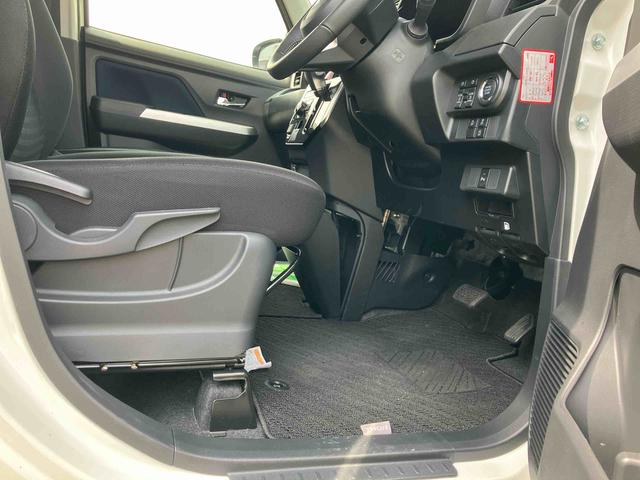 トールカスタムＧ　ターボターボ　２ＷＤ　ＣＶＴ　スマートアシスト　クルーズコントロール　オートホールド機能　電動パーキングブレーキ　運転席・助手席ＳＲＳエアバッグ　電動ドアミラー　プッシュボタンスタート　衝突警報機能（福島県）の中古車