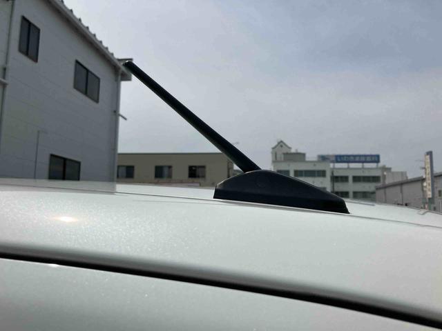 トールカスタムＧ　ターボターボ　２ＷＤ　ＣＶＴ　スマートアシスト　クルーズコントロール　オートホールド機能　電動パーキングブレーキ　運転席・助手席ＳＲＳエアバッグ　電動ドアミラー　プッシュボタンスタート　衝突警報機能（福島県）の中古車