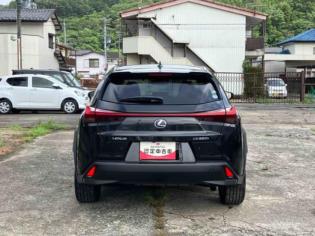 ＵＸＵＸ２５０ｈ　バージョンＬ２ＷＤ　ＣＶＴ　ハイブリッド　シートヒーター　シートエアコン　バックカメラ　サンルーフ　ナビ付き　ドライブレコーダー　プッシュボタンスタート　ＥＴＣ付き（福島県）の中古車