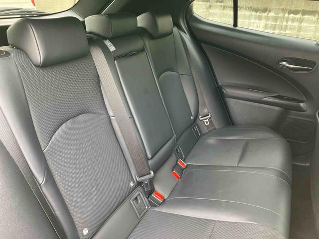 ＵＸＵＸ２５０ｈ　バージョンＬ２ＷＤ　ＣＶＴ　ハイブリッド　シートヒーター　シートエアコン　バックカメラ　サンルーフ　ナビ付き　ドライブレコーダー　プッシュボタンスタート　ＥＴＣ付き（福島県）の中古車